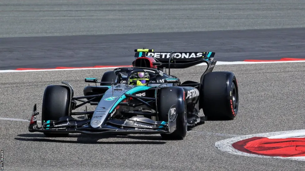Lewis Hamilton Mengatakan Mercedes Meningkat Tetapi Red Bull Masih Unggul