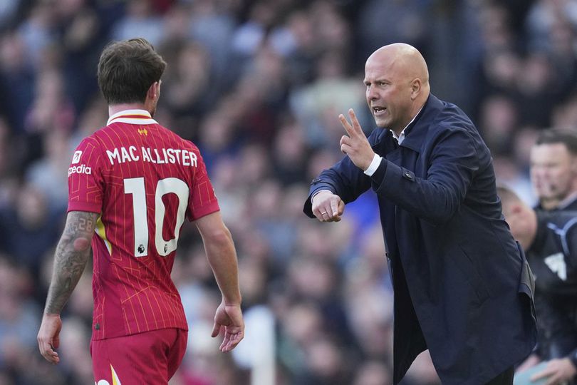 Liverpool Hanya Butuh Satu Poin Lagi, Slot Minta Dukungan Total Fans